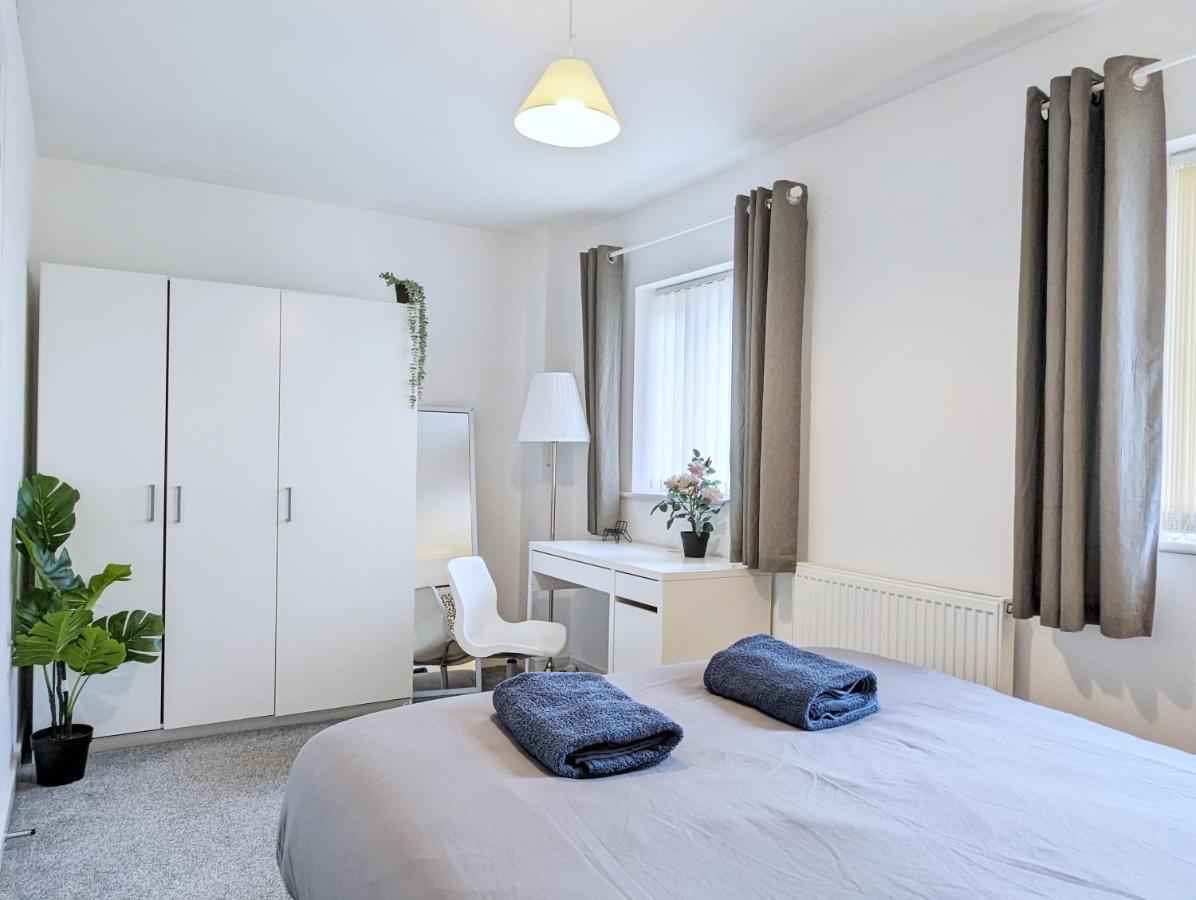 Guest Rooms Near City Centre & Anfield Free Parki Liverpool Kültér fotó
