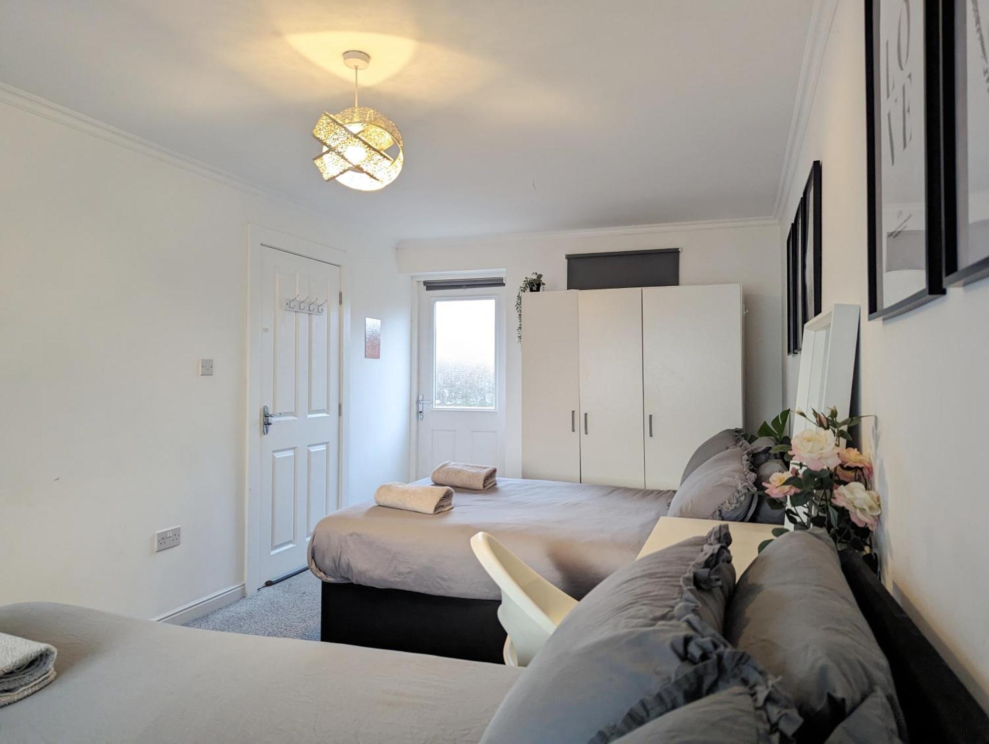 Guest Rooms Near City Centre & Anfield Free Parki Liverpool Kültér fotó